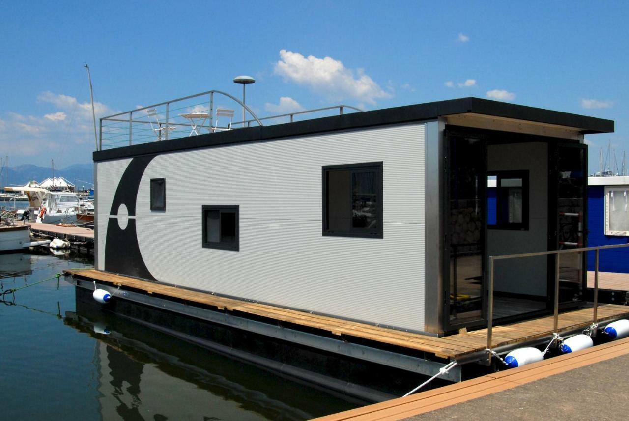מלון House Boat Luxury קליארי מראה חיצוני תמונה
